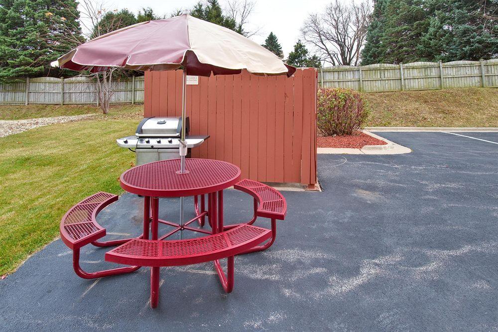 Candlewood Suites Rockford By Ihg Exterior photo