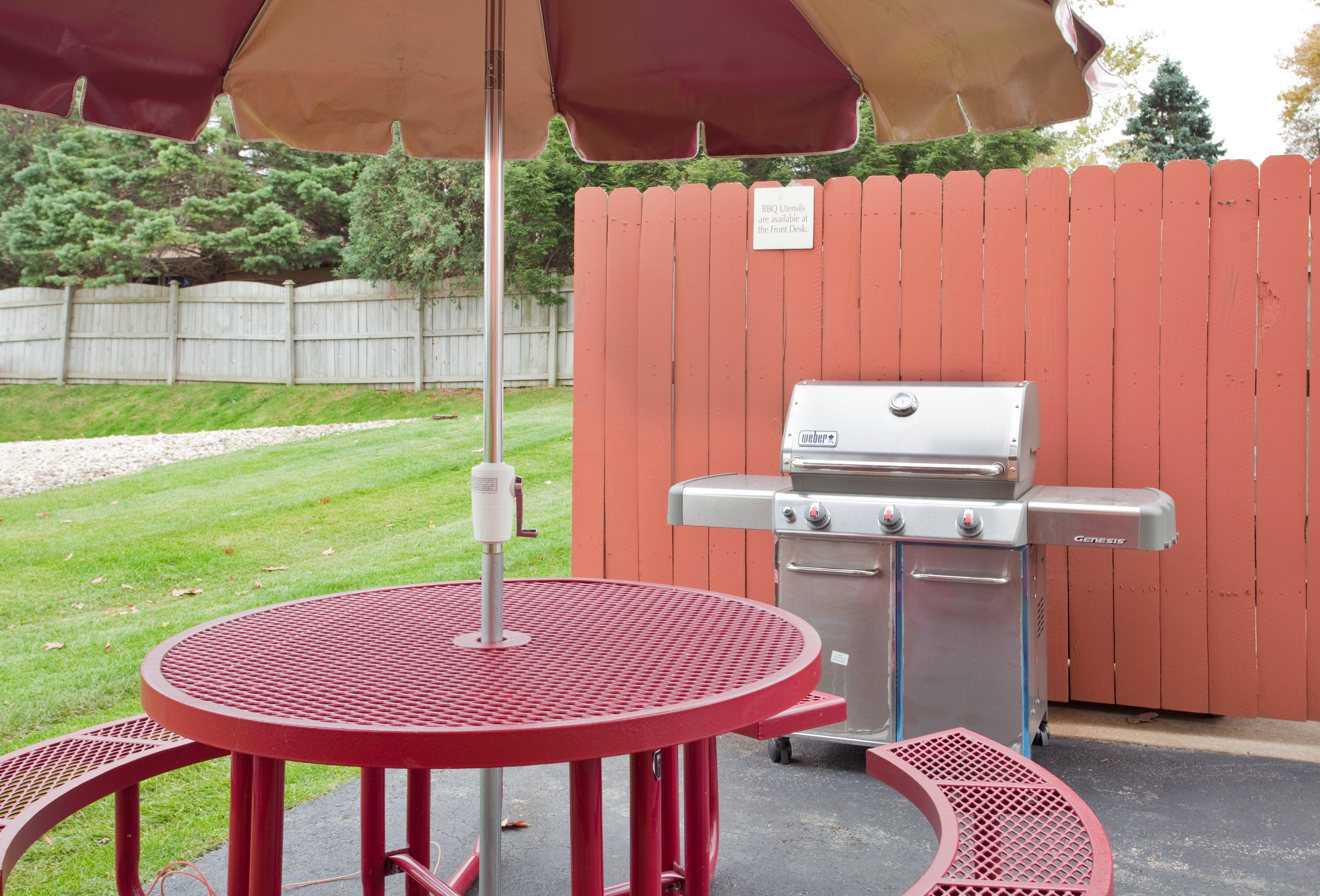 Candlewood Suites Rockford By Ihg Exterior photo