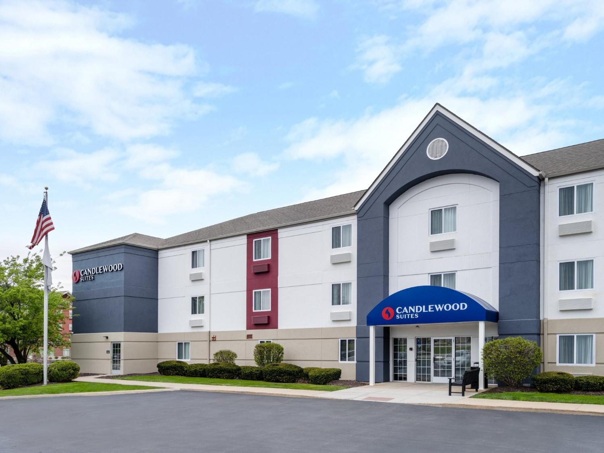 Candlewood Suites Rockford By Ihg Exterior photo